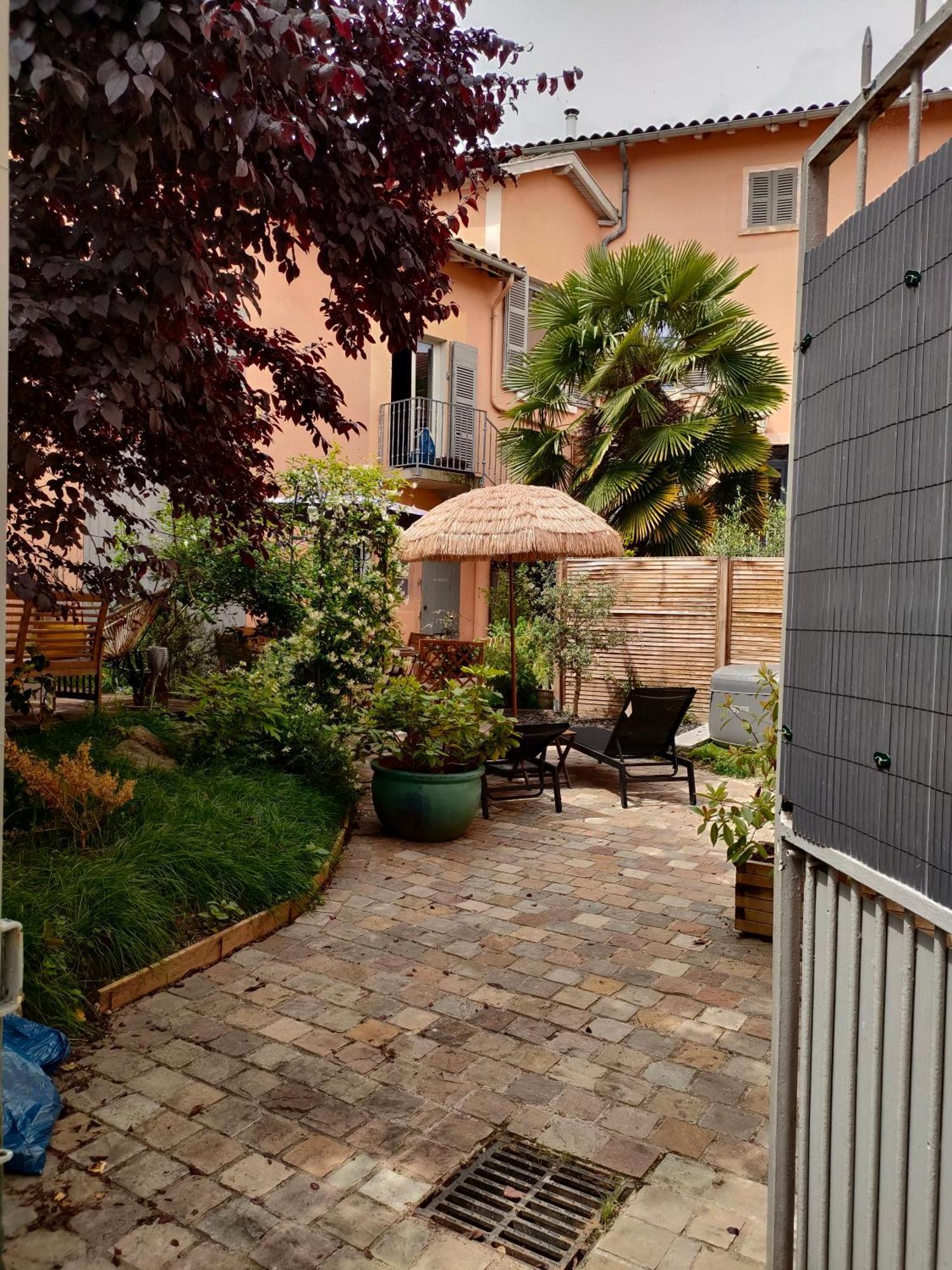 La Chamade En Beaujolais Bed & Breakfast Анс Екстериор снимка